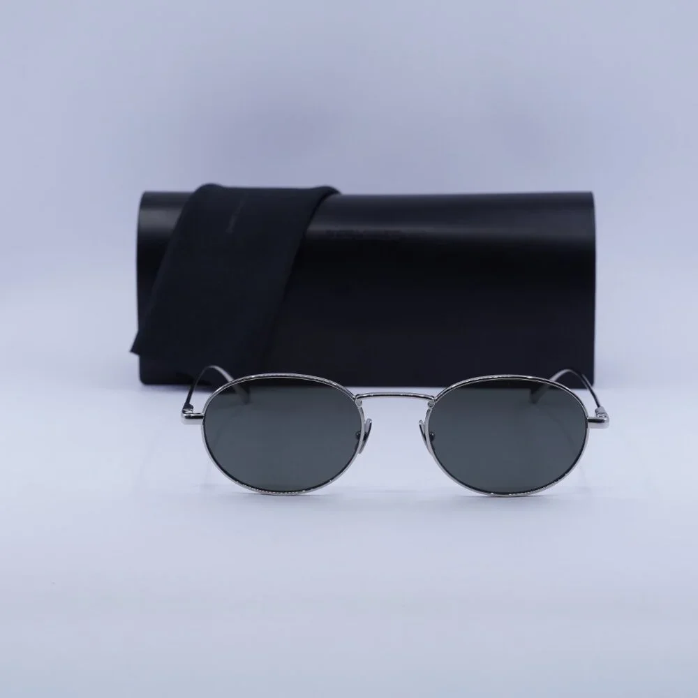 Saint Laurent model sl799